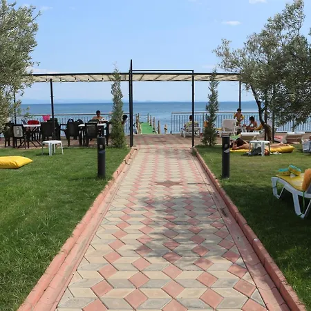Address Kuecuekkuyu Otel